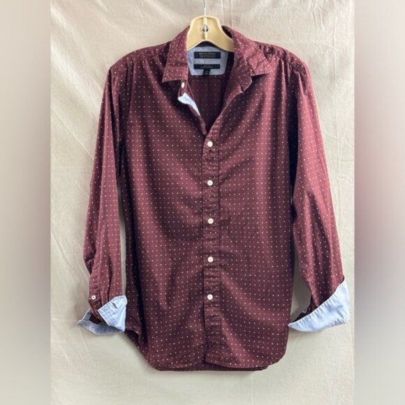 Banana Republic Other - Banana Republic Soft Custom 078 Wash  Slim Fit Button Down Shirt Size S